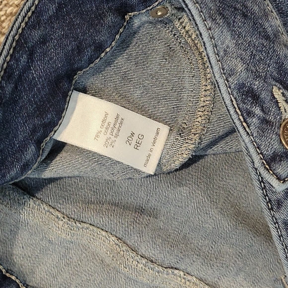 Maurices Jeans - Picture 3 of 5